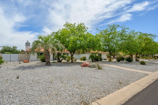 7811 E CHARTER OAK Road, Scottsdale, AZ 85260