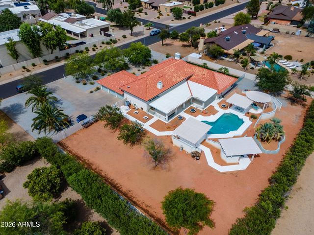7811 E CHARTER OAK Road, Scottsdale, AZ 85260