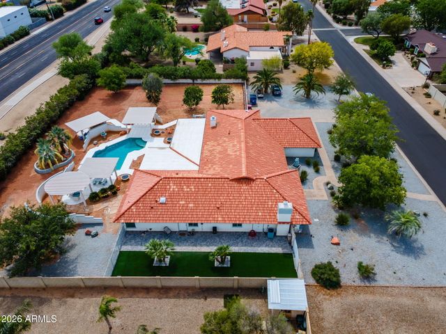 7811 E CHARTER OAK Road, Scottsdale, AZ 85260