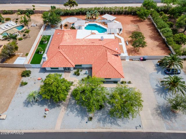 7811 E CHARTER OAK Road, Scottsdale, AZ 85260