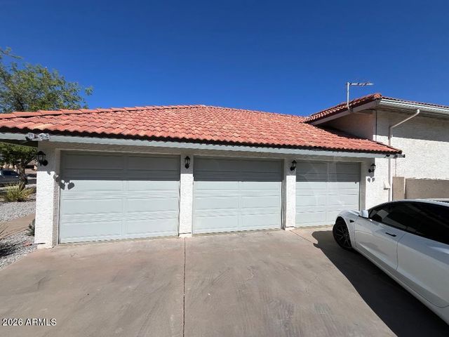 7811 E CHARTER OAK Road, Scottsdale, AZ 85260