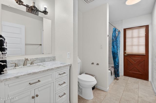 7811 E CHARTER OAK Road, Scottsdale, AZ 85260
