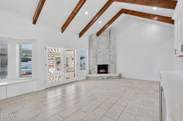 7811 E CHARTER OAK Road, Scottsdale, AZ 85260