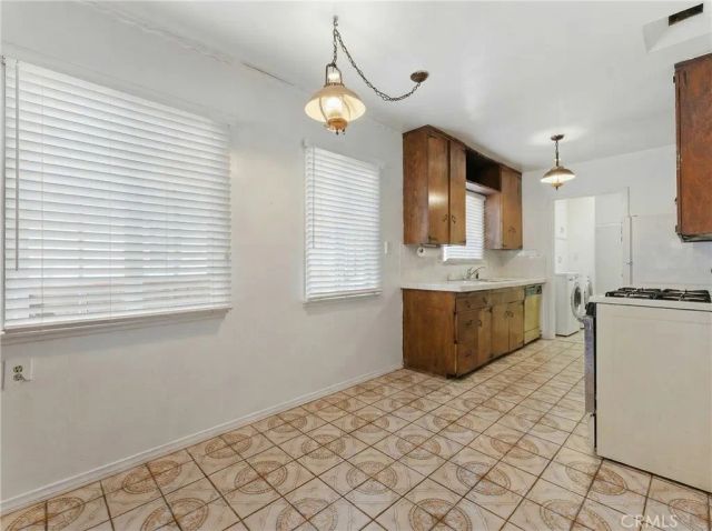 10456 Mapledale, Bellflower, CA 90706