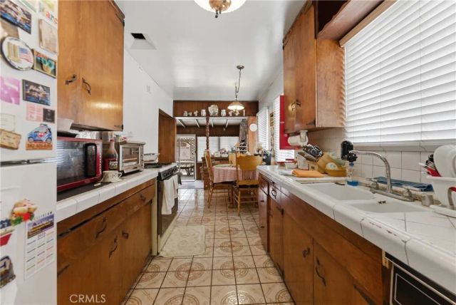 10456 Mapledale, Bellflower, CA 90706