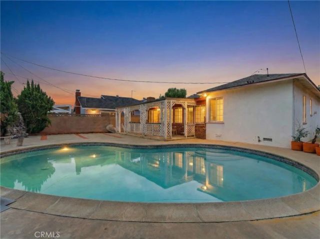 10456 Mapledale, Bellflower, CA 90706