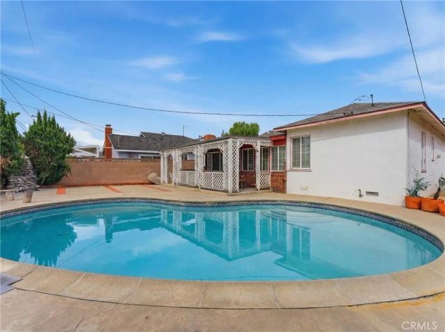 10456 Mapledale, Bellflower, CA 90706