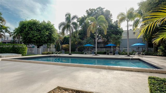 4600 SW 67th Ave 243, Miami, FL 33155