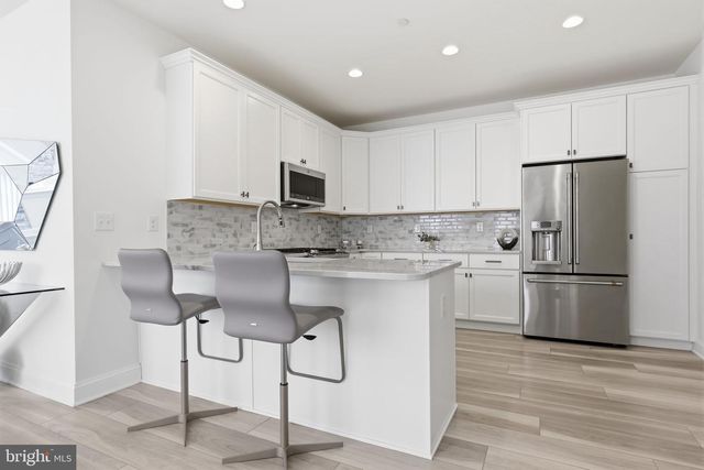 24 SPRING MILL RD, Warminster, PA 18974