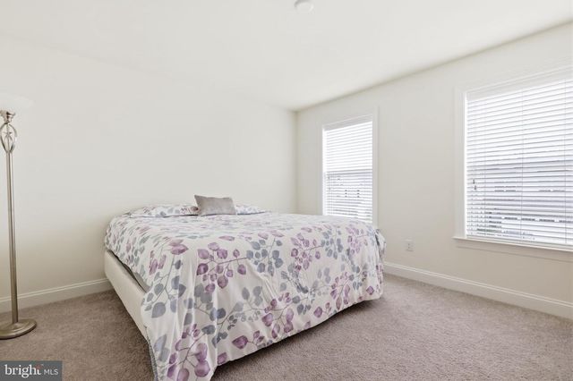 24 SPRING MILL RD, Warminster, PA 18974