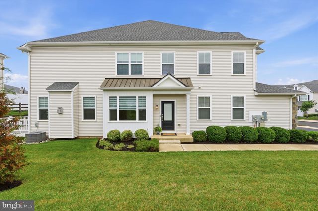 24 SPRING MILL RD, Warminster, PA 18974