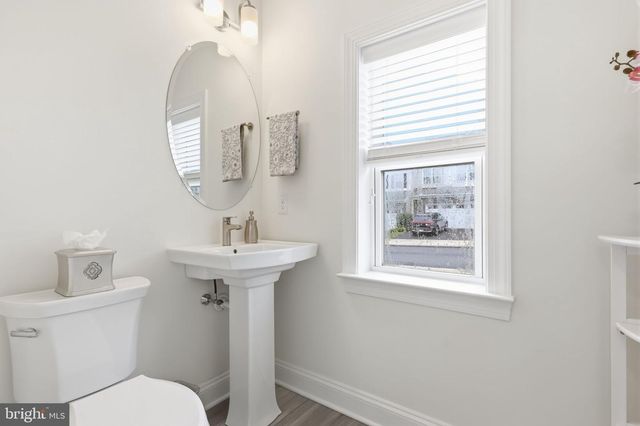 24 SPRING MILL RD, Warminster, PA 18974
