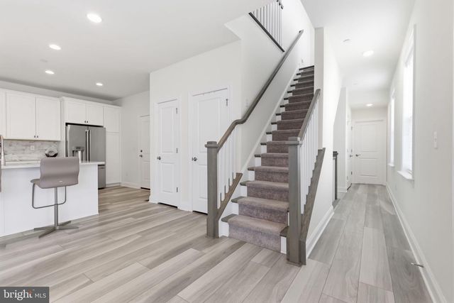 24 SPRING MILL RD, Warminster, PA 18974
