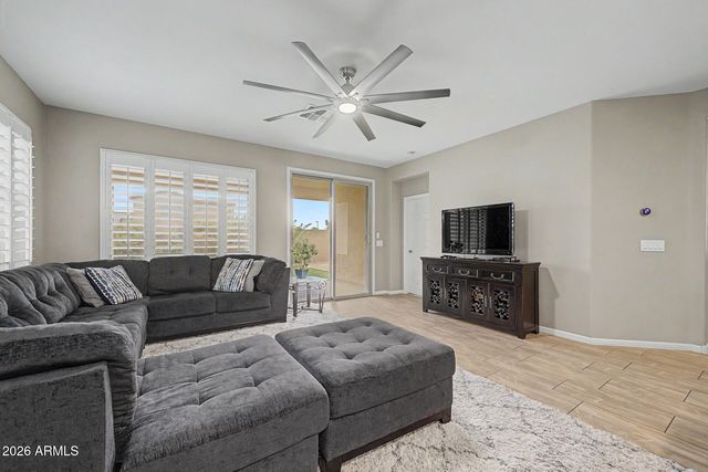 12117 W DESERT MOON Way, Peoria, AZ 85383