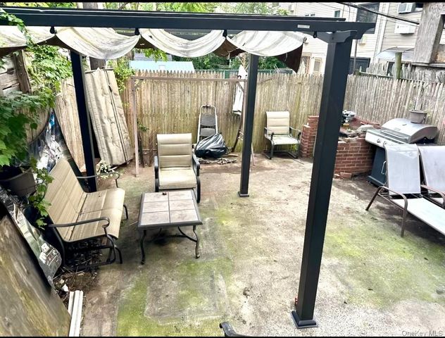 1538 Saint Marks Avenue, Brooklyn, NY 11233