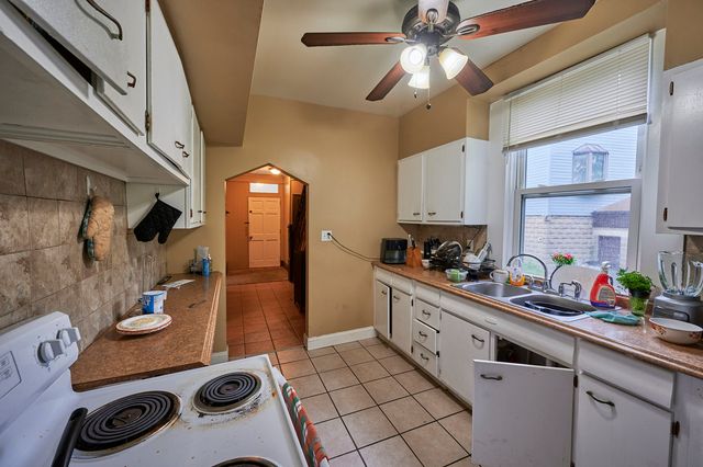 3038 Provost ROAD, Whitehall, PA 15227