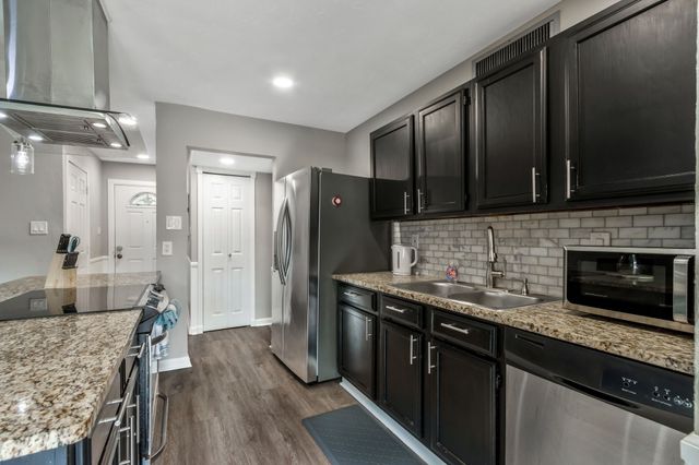 5652 Phelps Street, The Colony, TX 75056