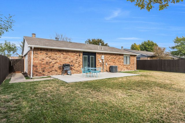 5652 Phelps Street, The Colony, TX 75056