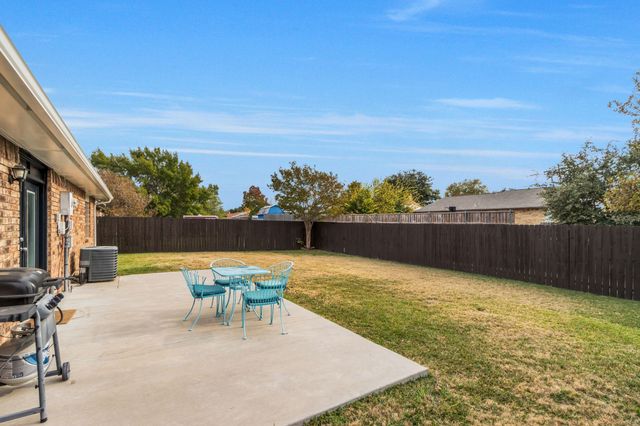 5652 Phelps Street, The Colony, TX 75056