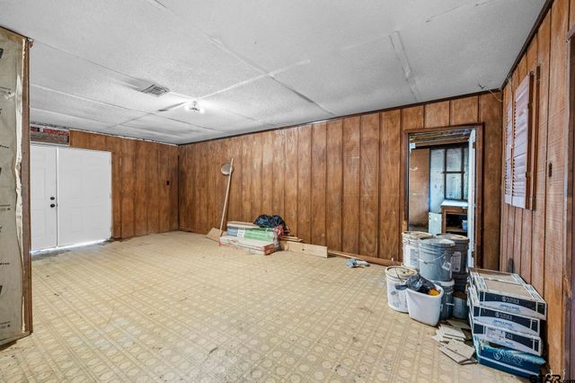 1767 Willow Oak Rd, Gladewater, TX 75647