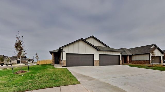 9340 NW 125th Street, Yukon, OK 73099