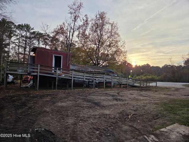 323 E Chatham Street, Newport, NC 28570