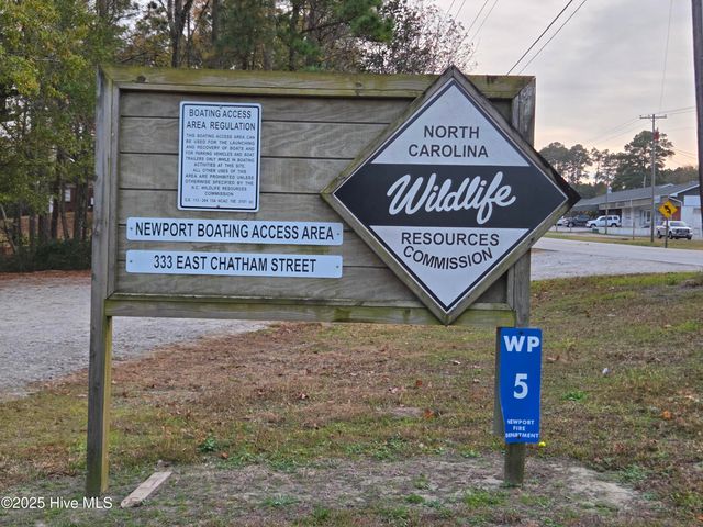 323 E Chatham Street, Newport, NC 28570