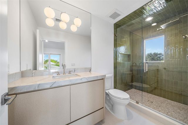 8 Leeward Circle, Jupiter, FL 33469