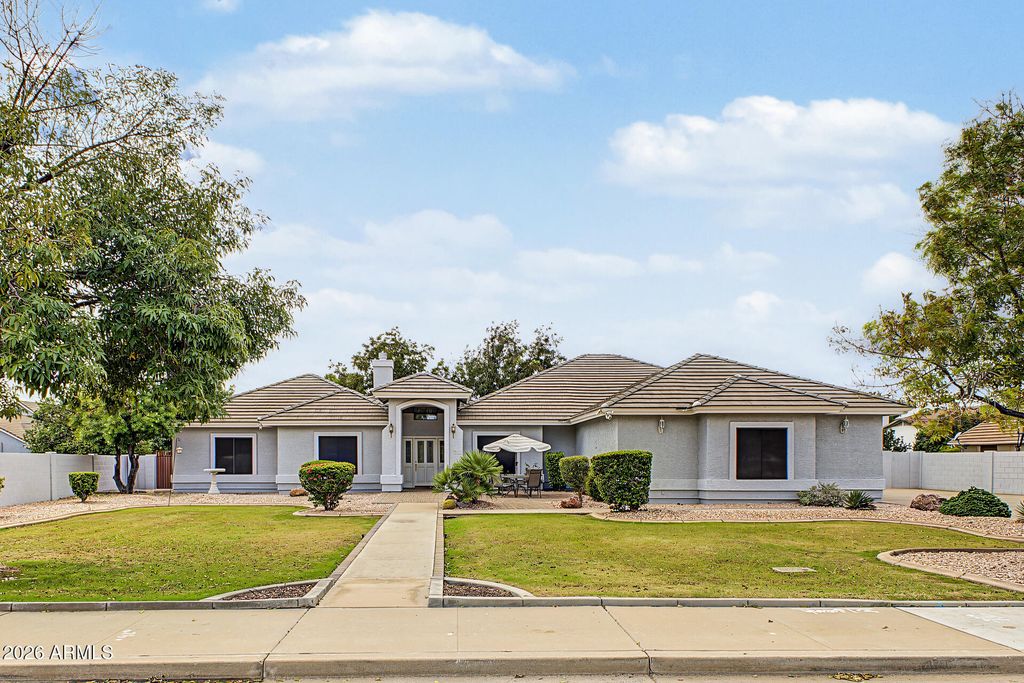 2711 E Pueblo Avenue, Mesa, AZ 85204 — exterior