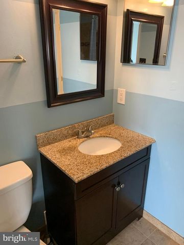 12278 DAPPLE GRAY CT, Woodbridge, VA 22192