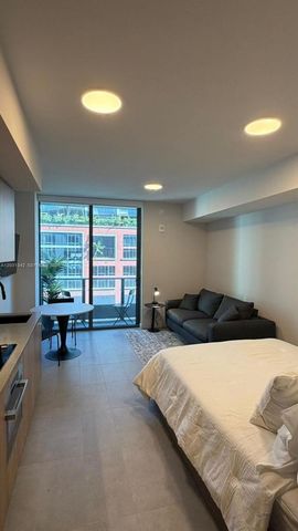 121 NE 5th St 1012A, Miami, FL 33132