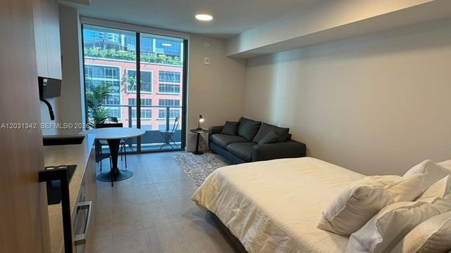 121 NE 5th St 1012A, Miami, FL 33132