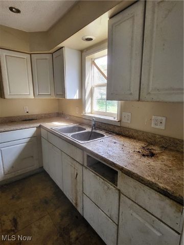 43650 Lafferty Road, Flushing, OH 43977