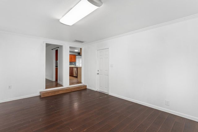 2701 Zinfandel Dr, Rancho Cordova, CA 95670