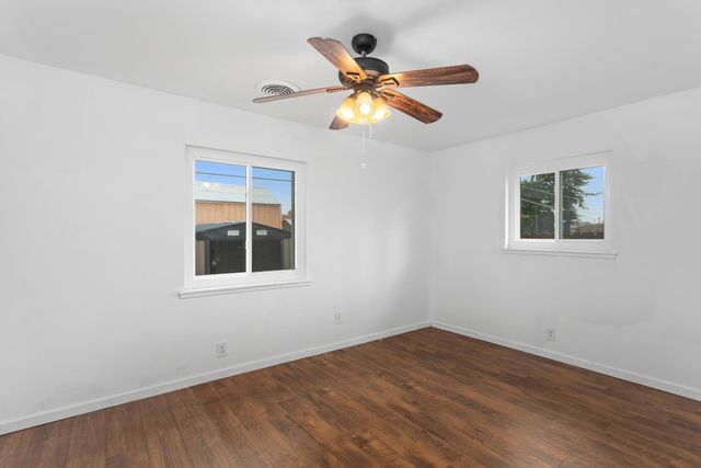 2701 Zinfandel Dr, Rancho Cordova, CA 95670