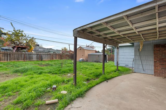 2701 Zinfandel Dr, Rancho Cordova, CA 95670