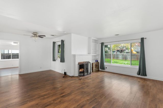 2701 Zinfandel Dr, Rancho Cordova, CA 95670