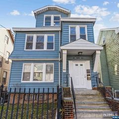 284 Wainwright Street, Newark, NJ 07112