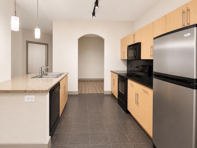 3660 Richmond St Avenue 142, Houston, TX 77046