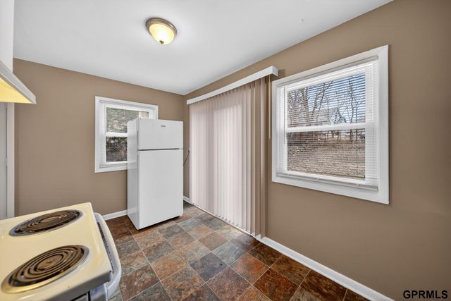 4121 Maple Street, Omaha, NE 68111