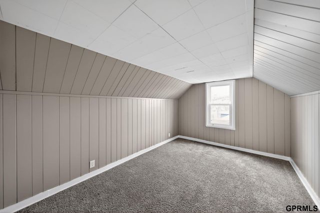 4121 Maple Street, Omaha, NE 68111