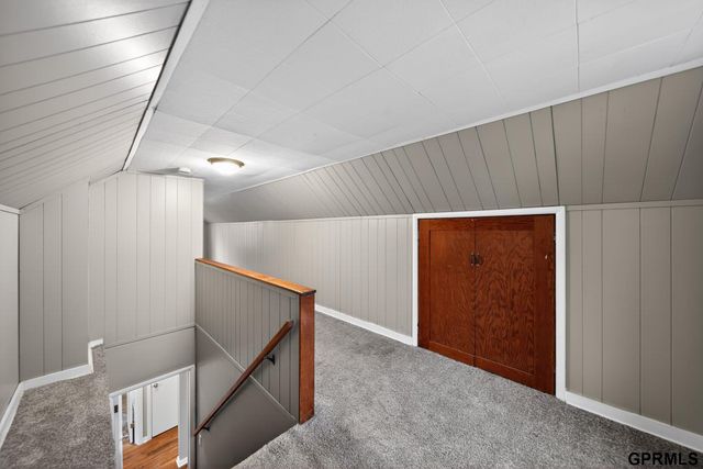 4121 Maple Street, Omaha, NE 68111