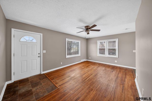 4121 Maple Street, Omaha, NE 68111