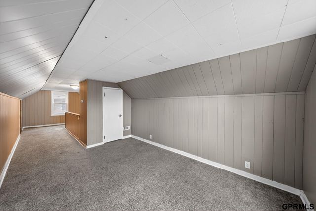 4121 Maple Street, Omaha, NE 68111