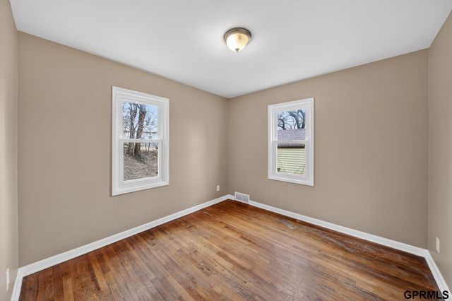 4121 Maple Street, Omaha, NE 68111