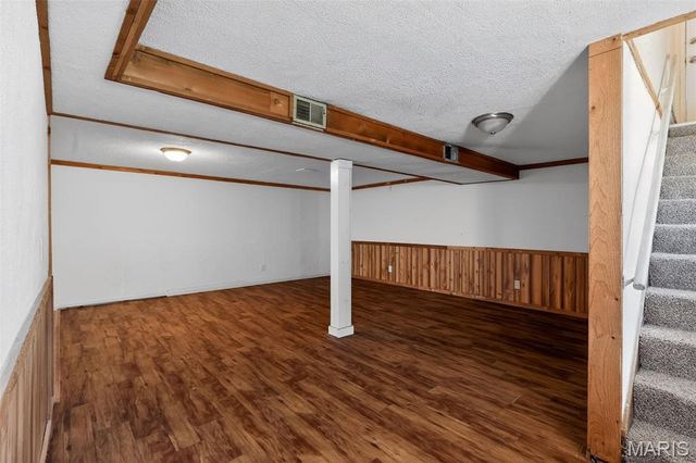 504 Topaz Avenue, St Louis, MO 63137