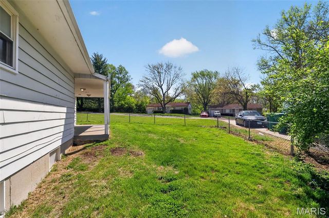 504 Topaz Avenue, St Louis, MO 63137