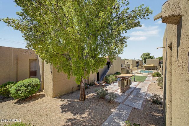 1701 W TUCKEY Lane 236, Phoenix, AZ 85015