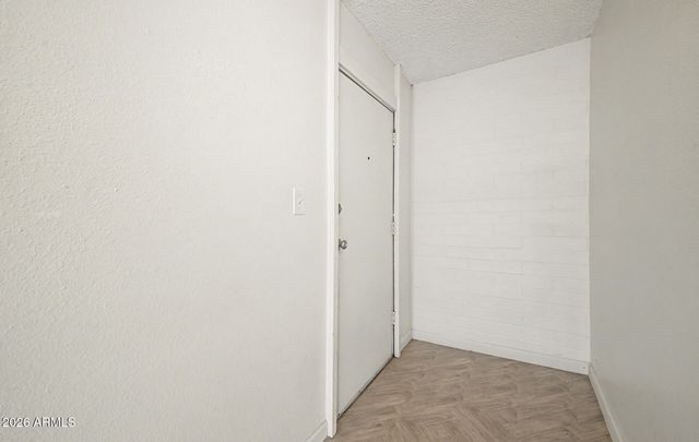 1701 W TUCKEY Lane 236, Phoenix, AZ 85015