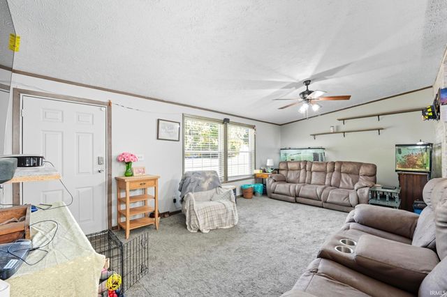 995 E 625, Fremont, IN 46737